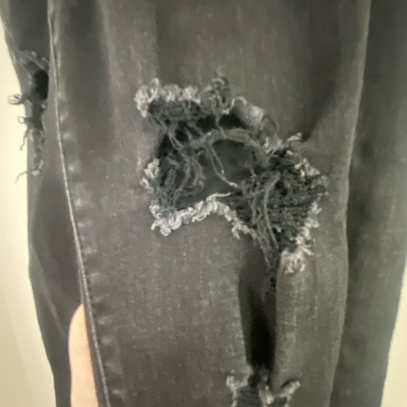 Universal Thread Black Skinny Jeans Modern Fit - Picture 9 of 14